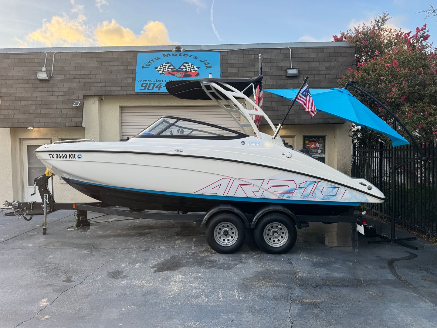 Like New 2021 Yamaha AR210 Jet Boat - Low 90 Hours, Loaded, Trailer Included!