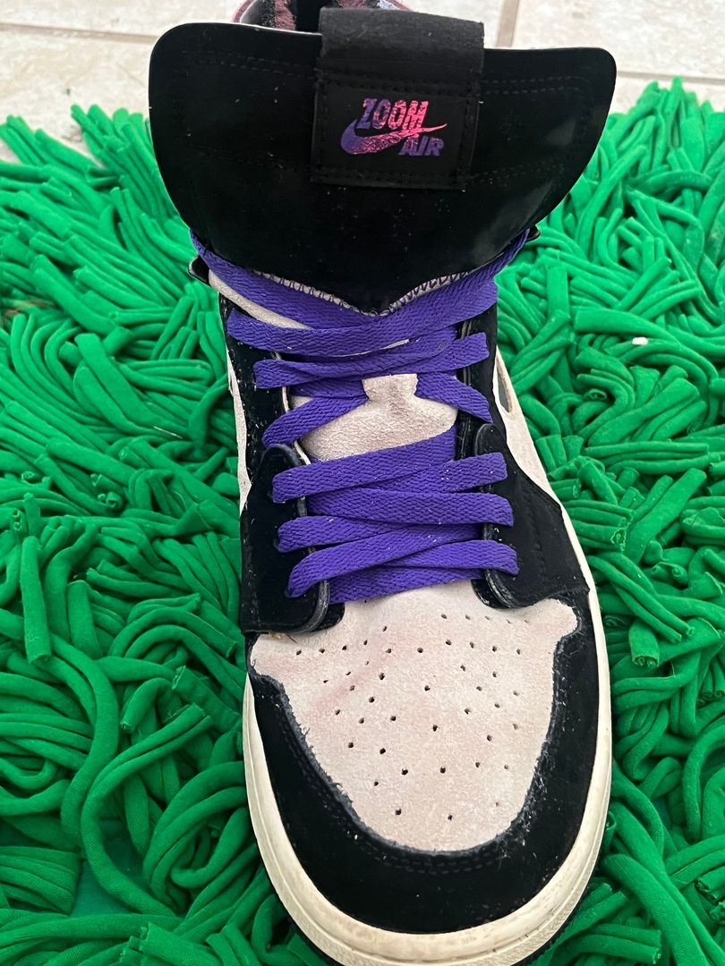 Rare Nike Air Jordan 1 "Paris Saint-Germain" High Top Sneakers - Used