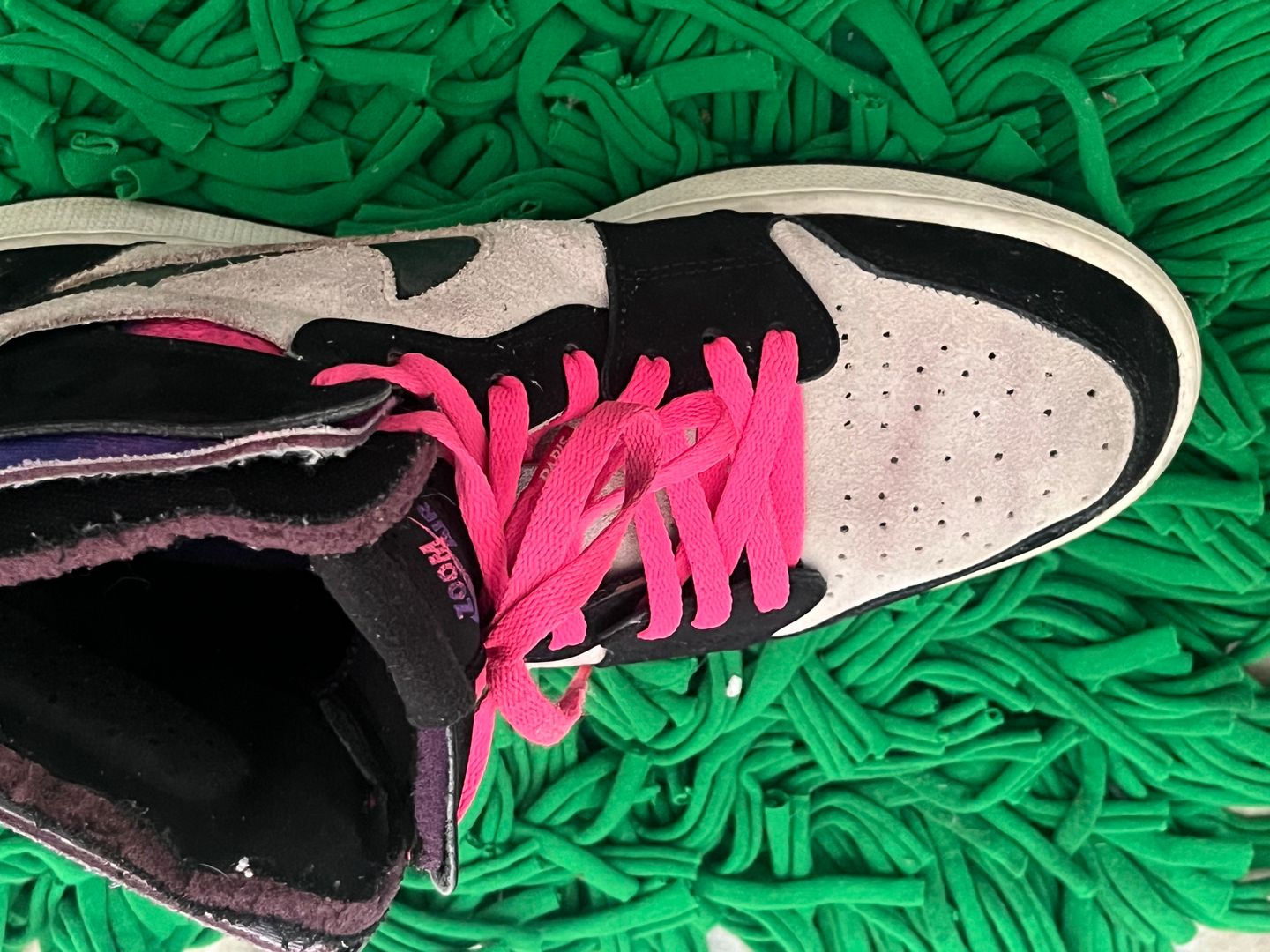 Rare Nike Air Jordan 1 "Paris Saint-Germain" High Top Sneakers - Used