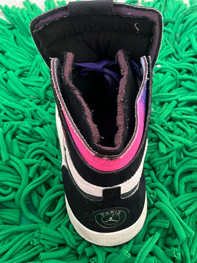Rare Nike Air Jordan 1 "Paris Saint-Germain" High Top Sneakers - Used