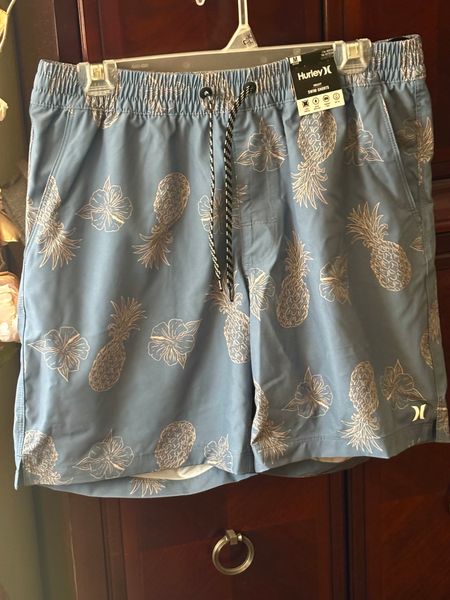 Hurley Volley Swim Shorts - Men's Medium - Blue Pineapple Print - NWT
