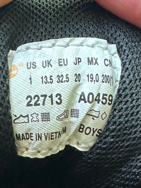 Boys Timberland Waterproof Leather Hiking Boots - Size 1 Youth