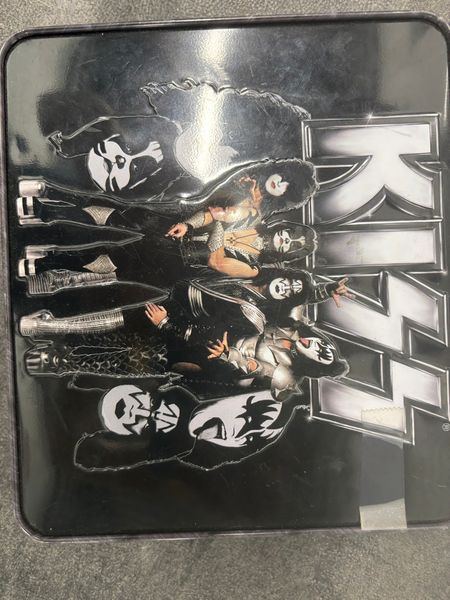 RARE Kiss Limited Edition PEZ Dispenser Tin Set - Iconic Rock Band Collectible!