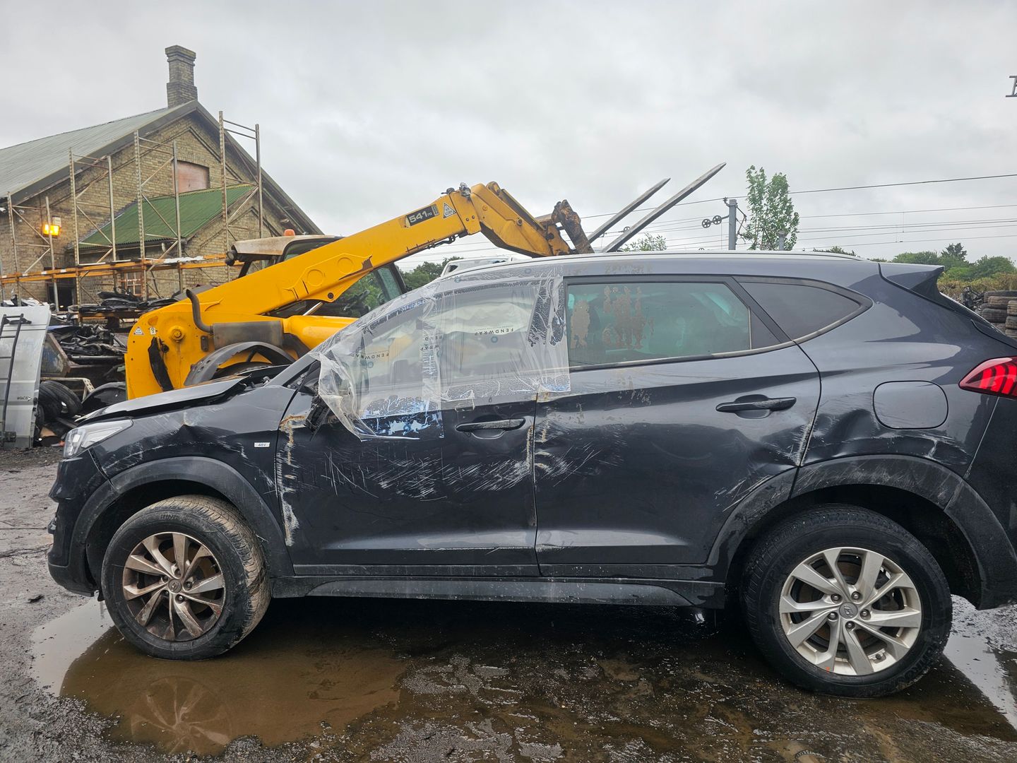 Breaking For Spares Car Add Hyundai Tucson